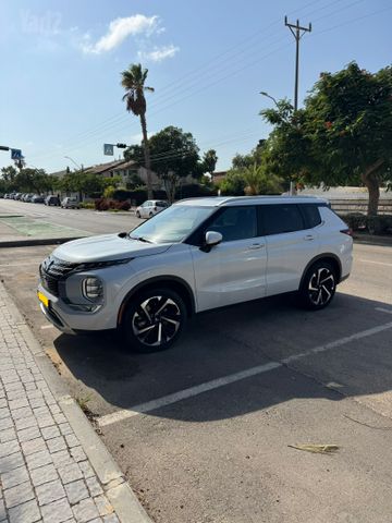 מיצובישי אאוטלנדר