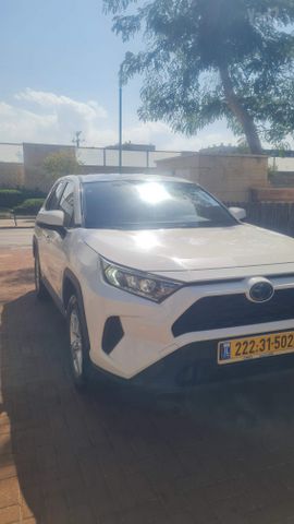 מודעת רכב טויוטה RAV4