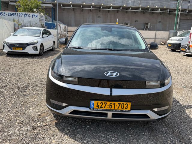 יונדאי איוניק 5