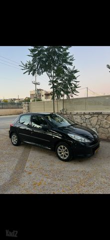 פיג'ו 206