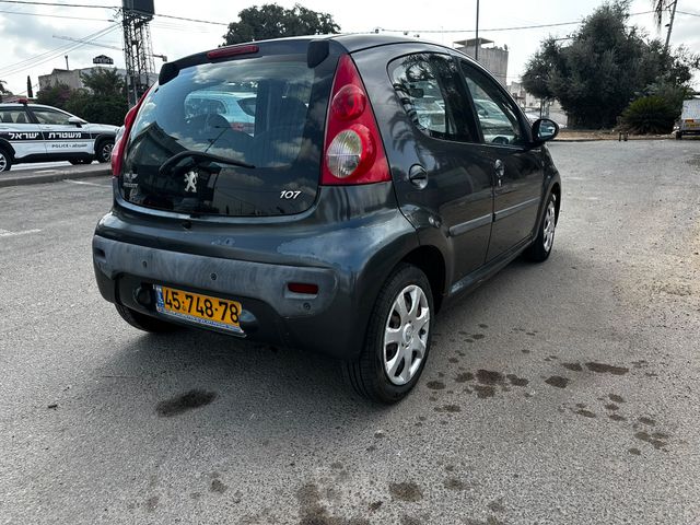 פיג'ו 107