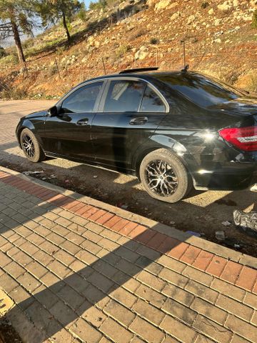 מרצדס-בנץ C-class