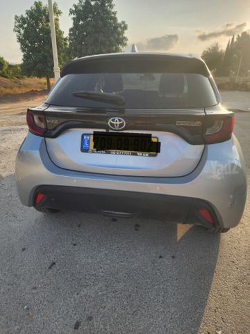 מודעת רכב טויוטה יאריס