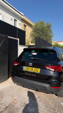 מודעת רכב סיאט ארונה