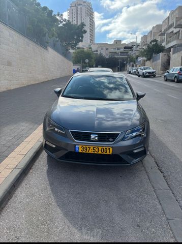 סיאט לאון