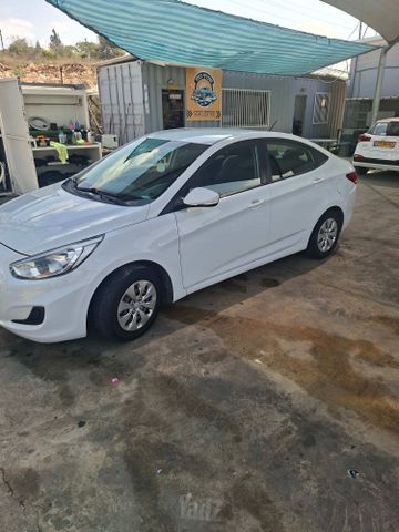 יונדאי אקסנט i25
