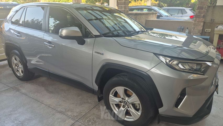 טויוטה RAV4