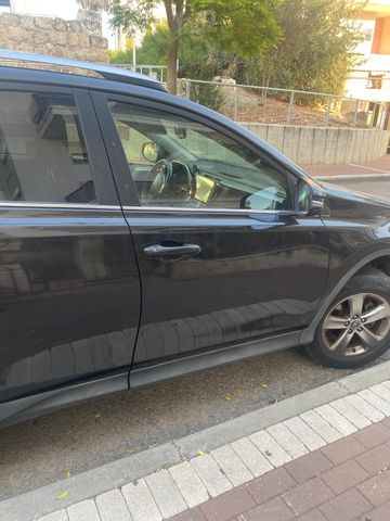 טויוטה RAV4