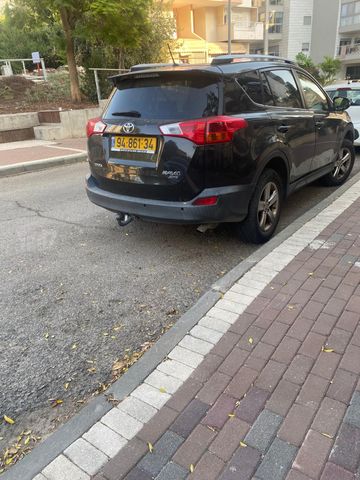 טויוטה RAV4
