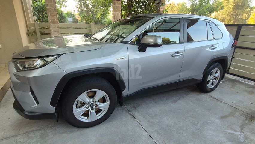 טויוטה RAV4