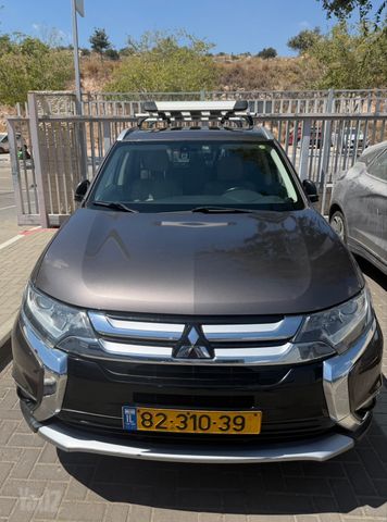 מיצובישי אאוטלנדר