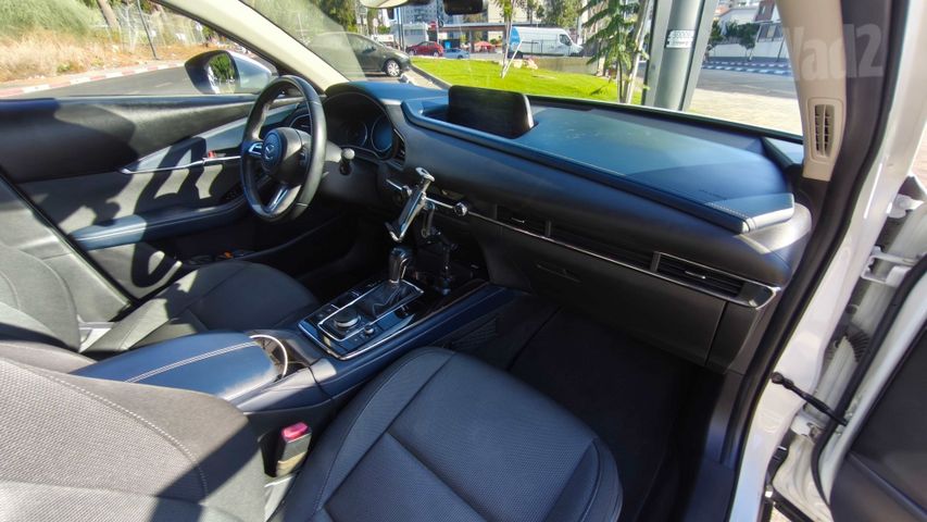 מאזדה CX-30
