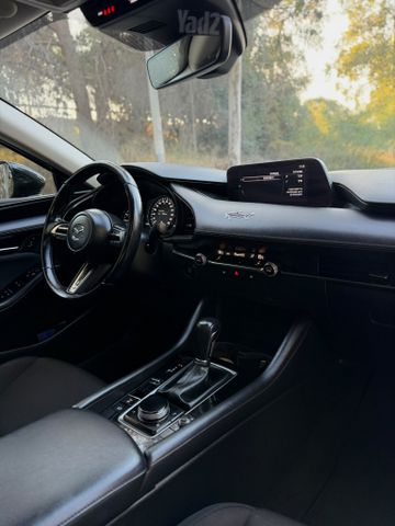 מאזדה 3