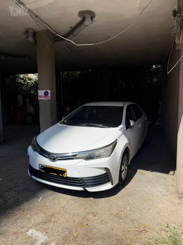 טויוטה קורולה