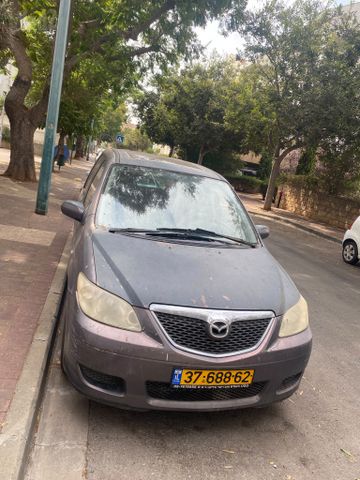 מודעת רכב מאזדה MPV