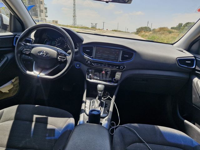 יונדאי איוניק