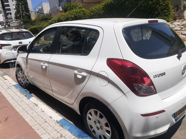 יונדאי i20