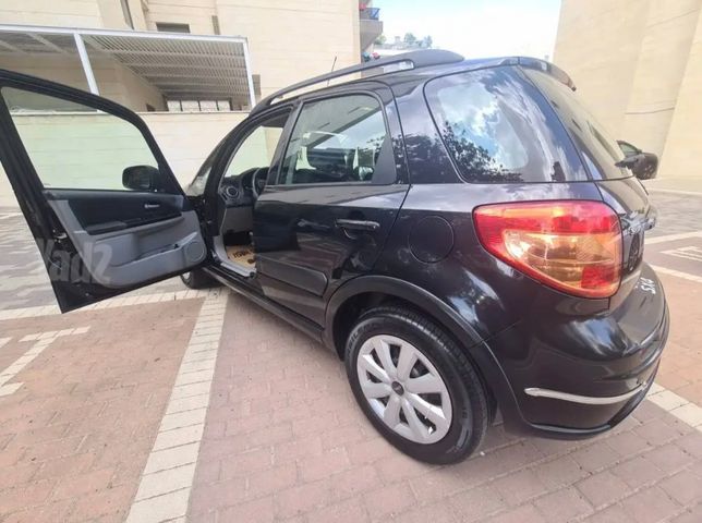סוזוקי SX4