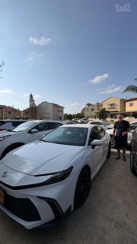 טויוטה קאמרי
