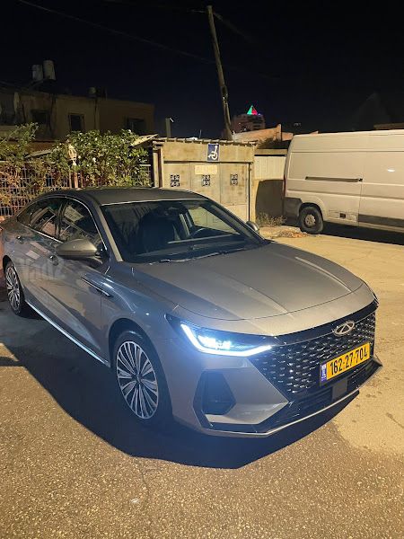צ׳רי אריזו 8