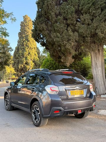 סובארו XV