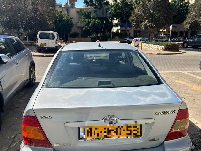 טויוטה קורולה
