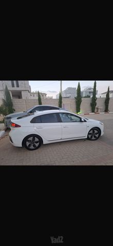 יונדאי איוניק
