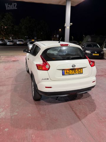 ניסאן ג'וק