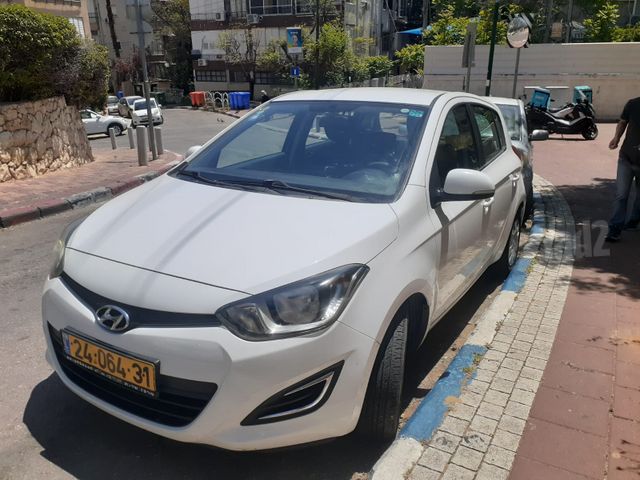 יונדאי i20