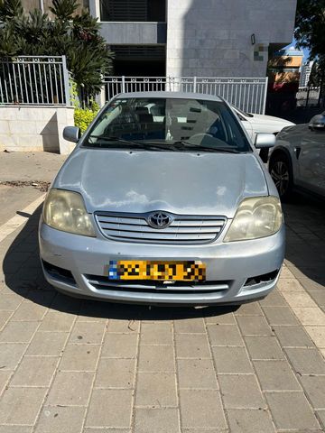טויוטה קורולה