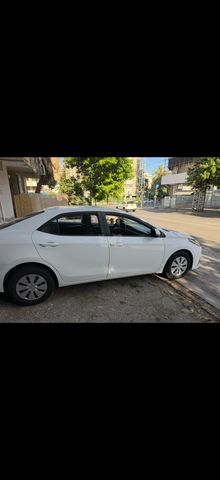 טויוטה קורולה