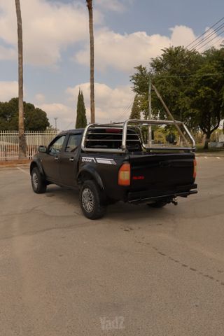 איסוזו די-מקס