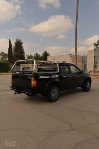 איסוזו די-מקס