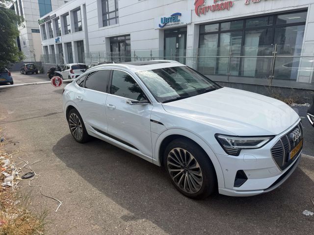אאודי E-tron