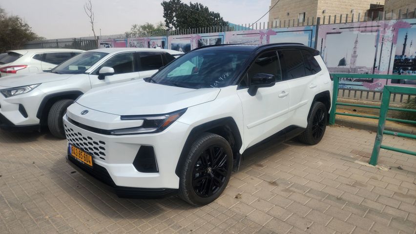 מודעת רכב טויוטה RAV4