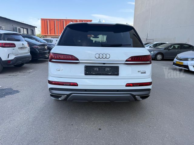 אאודי Q7