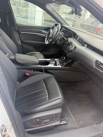 אאודי E-tron
