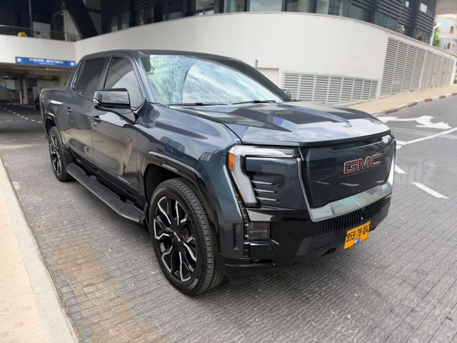 ג'י.אם.סי סיירה EV