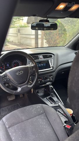 יונדאי i20