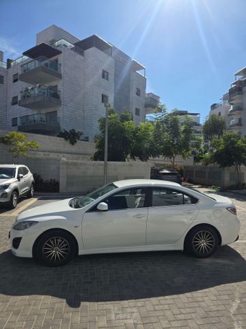 מודעת רכב מאזדה 6
