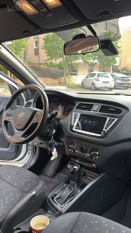 יונדאי i20