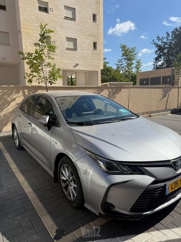 מודעת רכב טויוטה קורולה