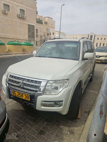 מודעת רכב מיצובישי פג'רו