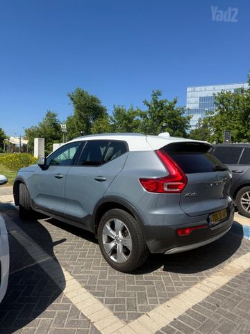 מודעת רכב וולוו XC40