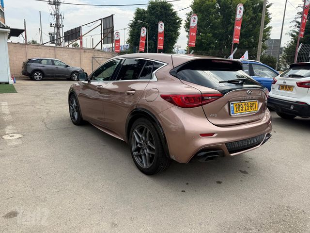 אינפיניטי Q30