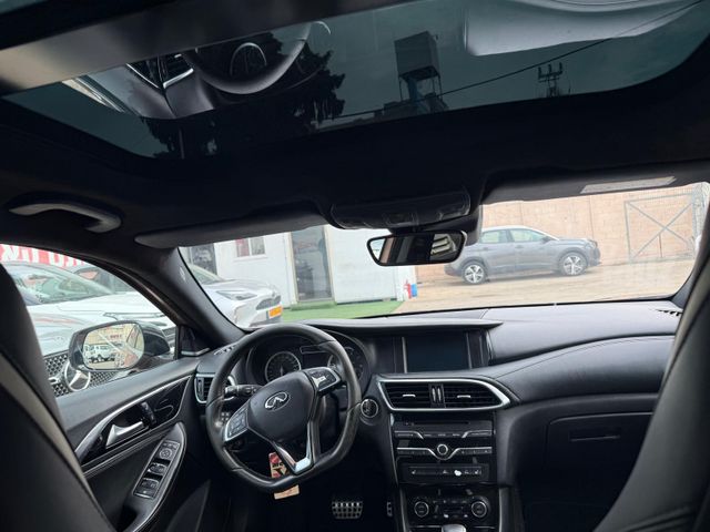 אינפיניטי Q30