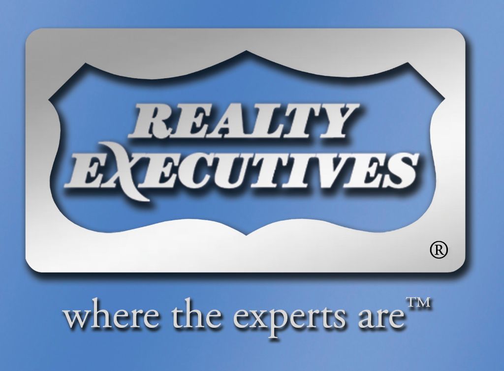 רילטי אקזקיוטיב B7