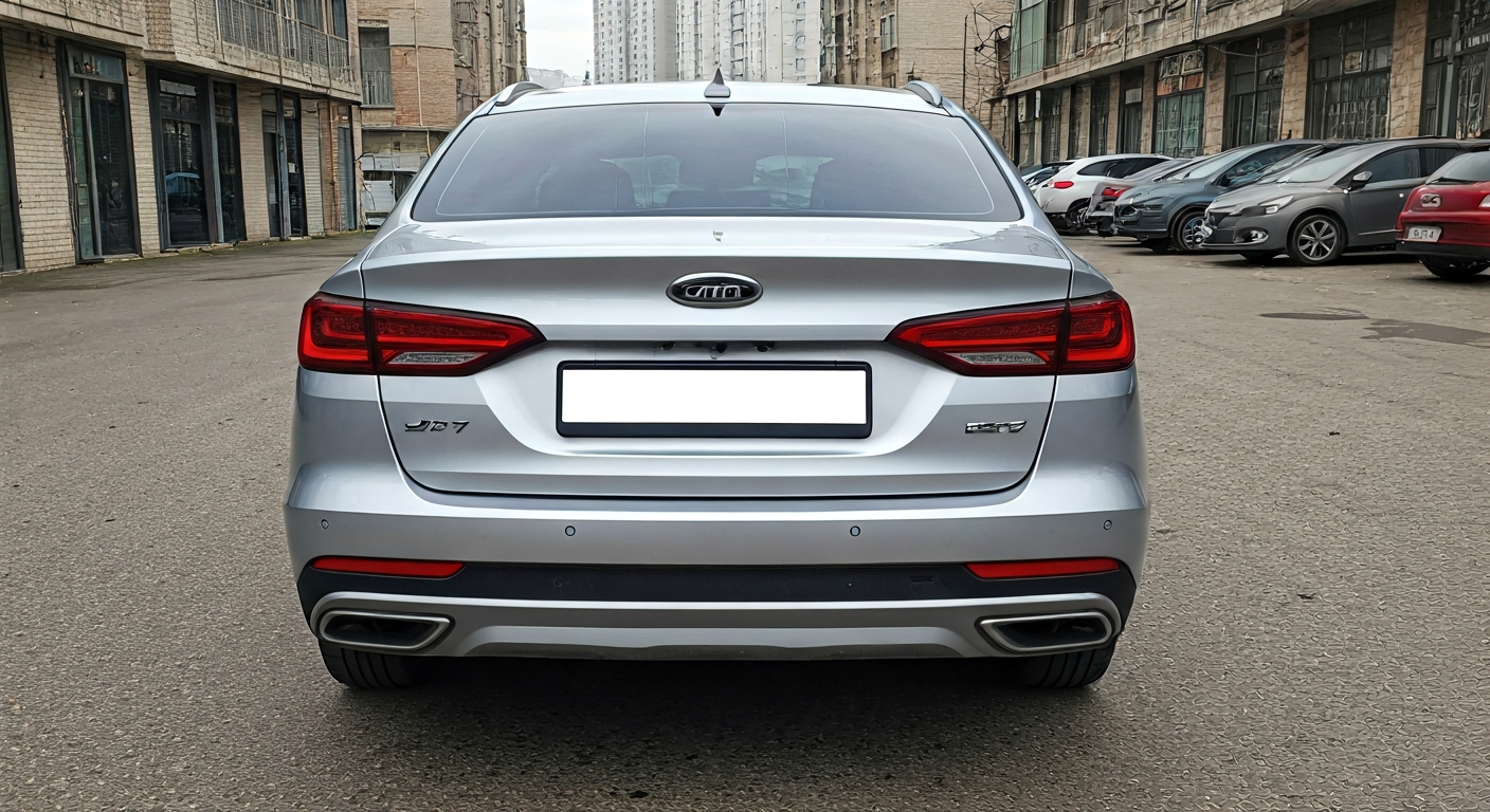 ג'אקו J7